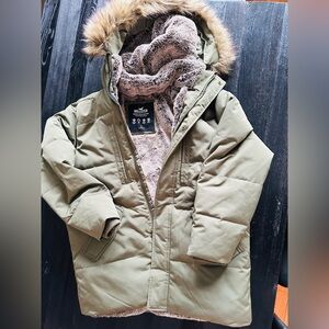 Hollister Ultimate Puffer Collection winter coat.